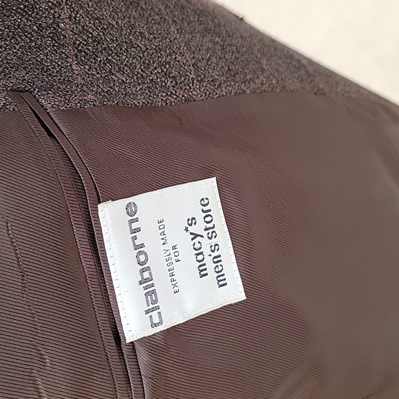 Claiborne sport coat excellent condition S 44 Brown windowpane. - Picture 2 of 4